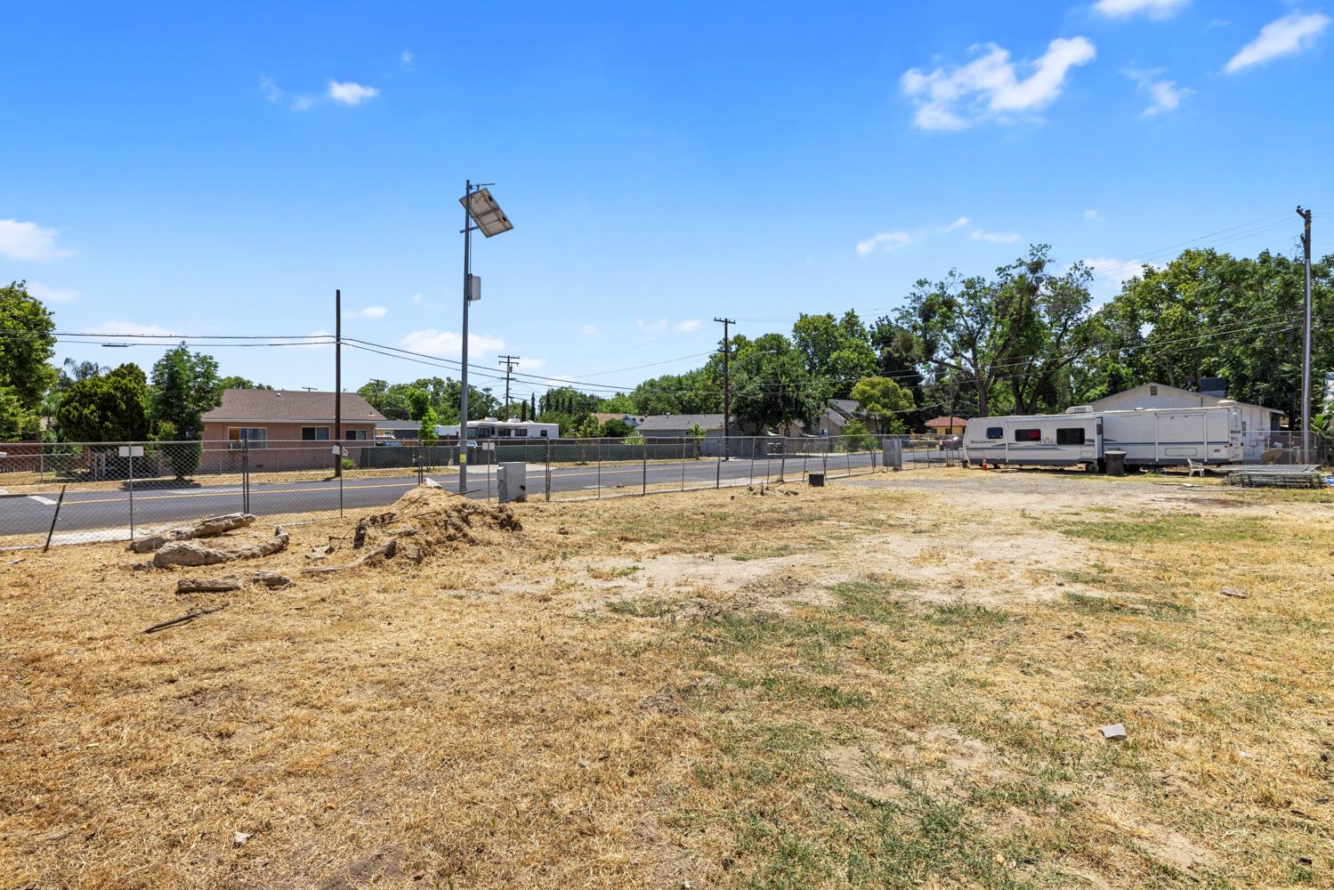 California Avenue, Modesto, California image 3