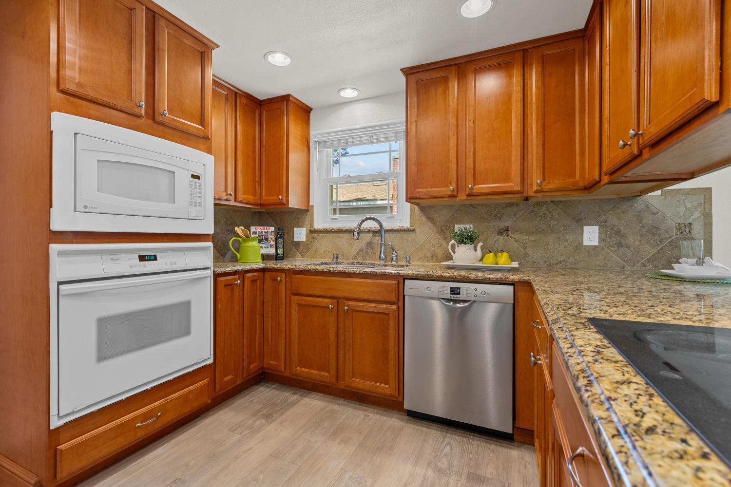 Shawnee Way, Manteca, California image 8