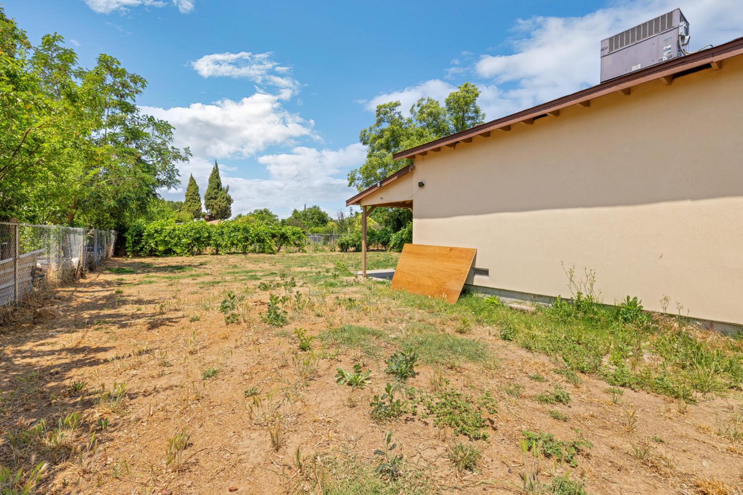Grand Avenue, Olivehurst, California image 24