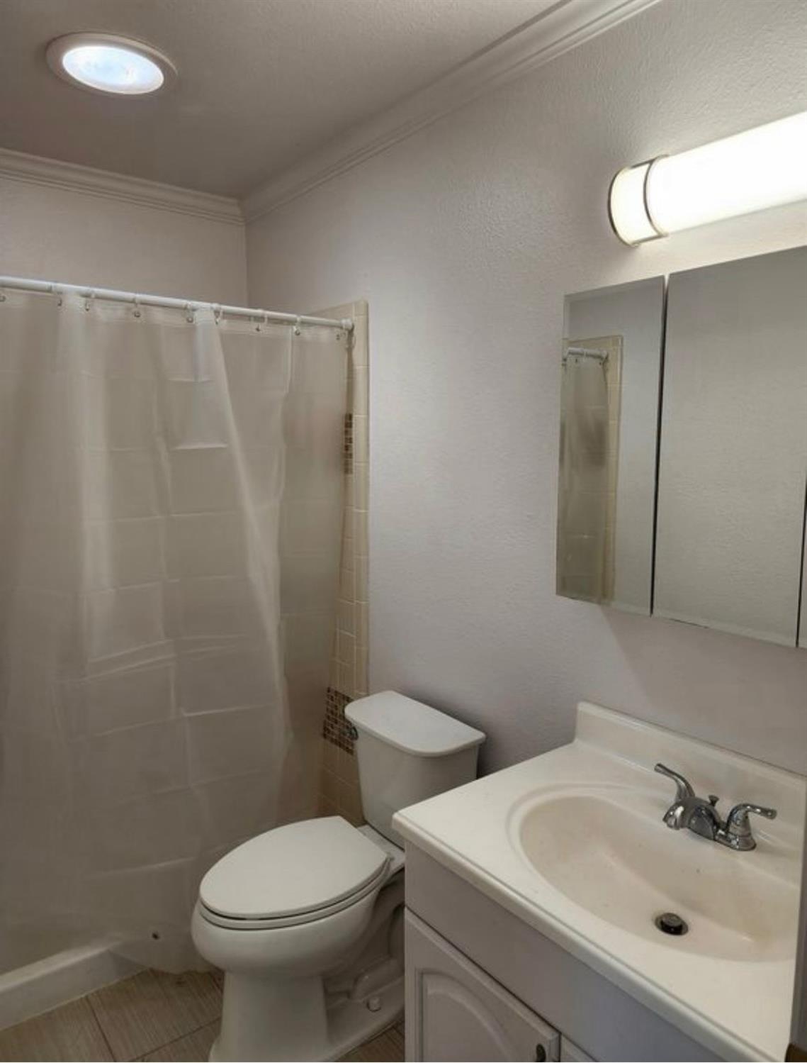 915 Athan Way, Roseville, California image 14