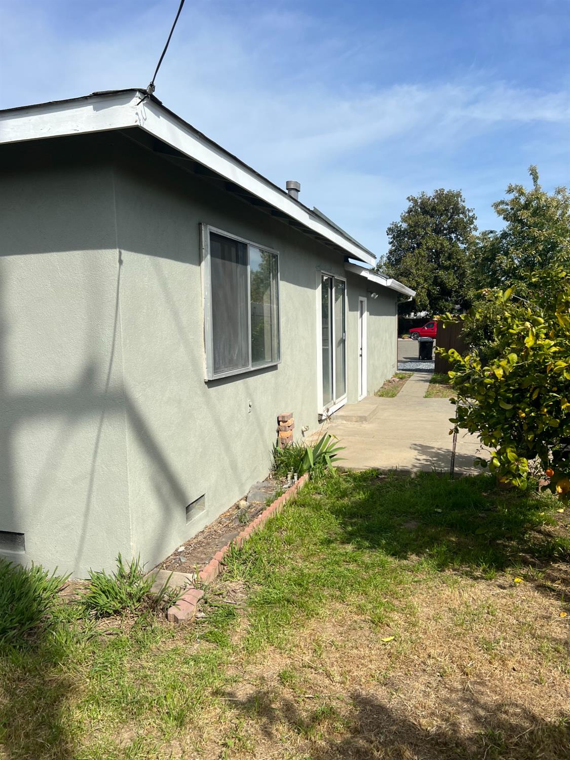 South Parkway, Sacramento, California image 30
