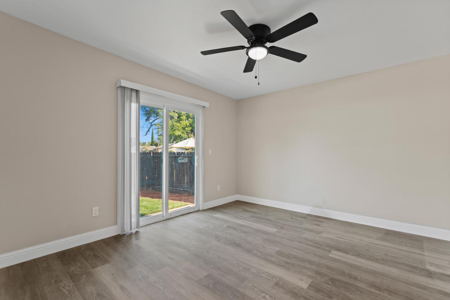 Woodbridge Avenue, Yuba City, California image 17