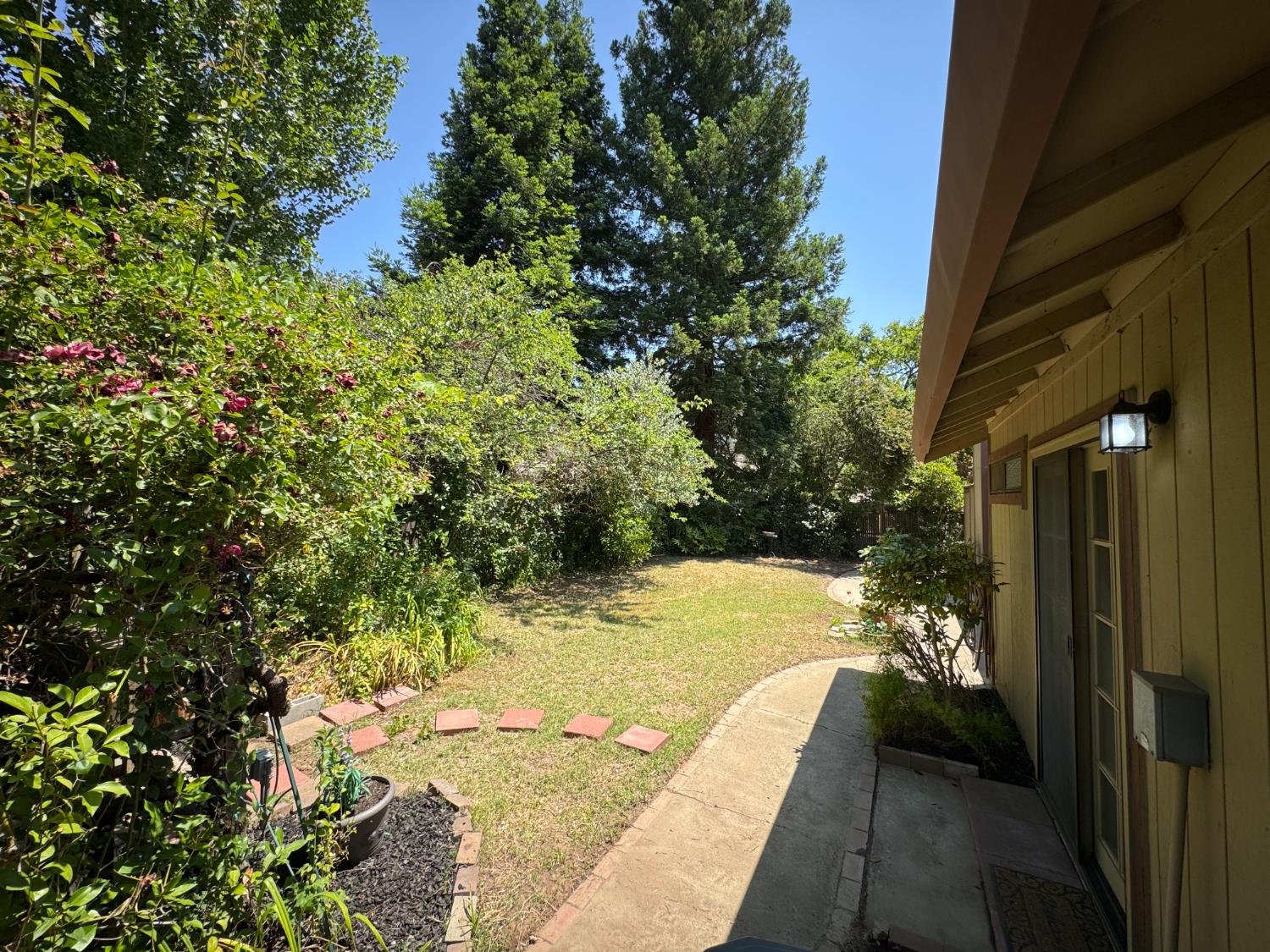 Oak Stream Court, Carmichael, California image 41