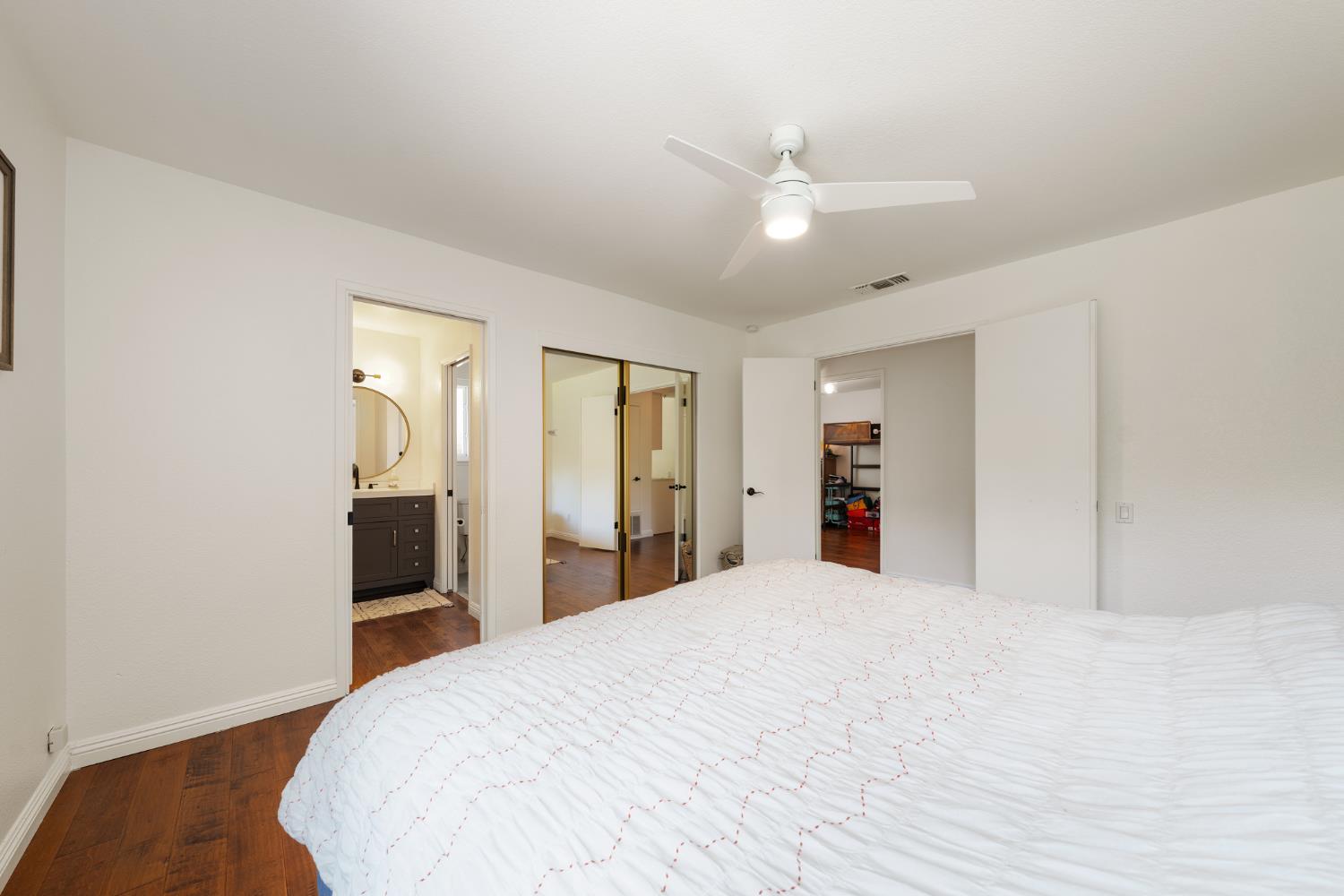 Mergansers Court, West Sacramento, California image 20