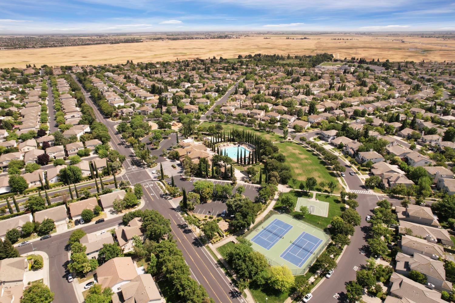 Nestling Circle, Elk Grove, California image 47