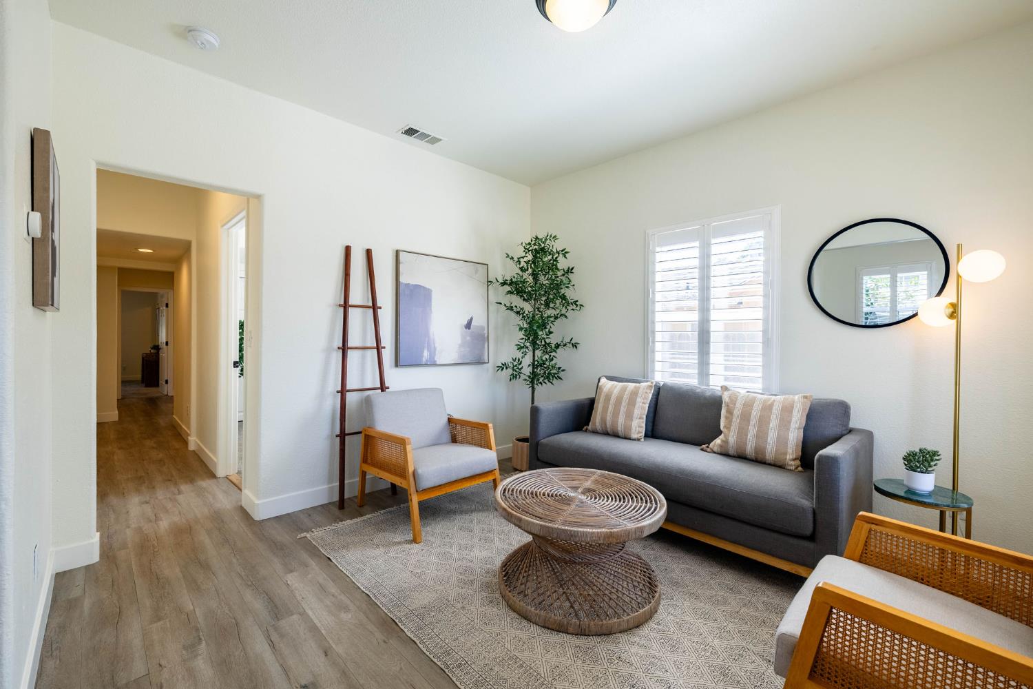 15th Avenue, Sacramento, California image 4