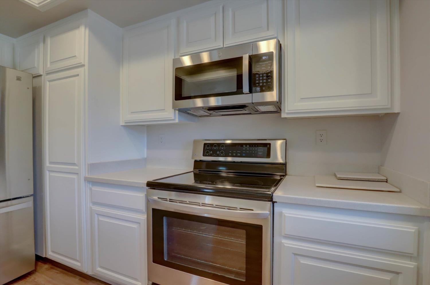 Chamise Court, Orangevale, California image 12