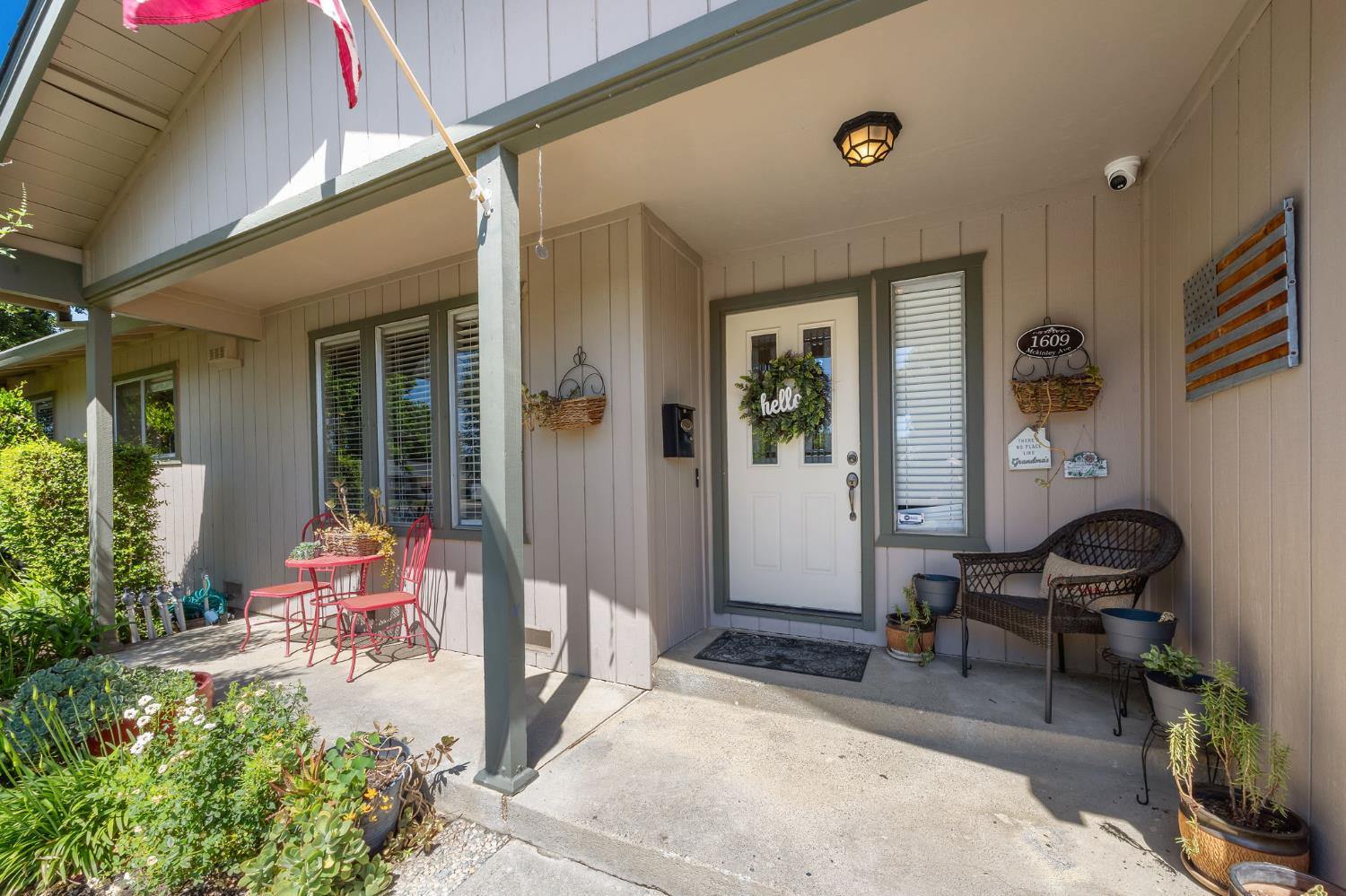 Mckinley Avenue, Woodland, California image 8