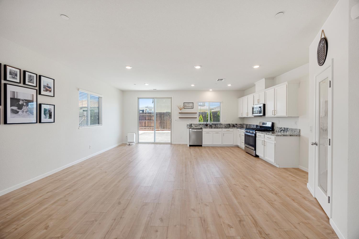 Newmarket Street, Roseville, California image 8