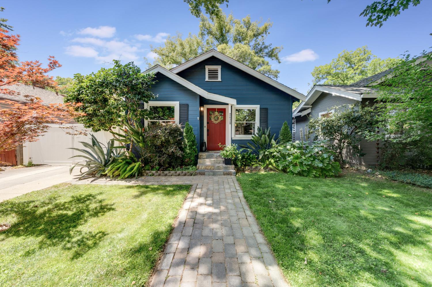 17th Street, Sacramento, California image 1