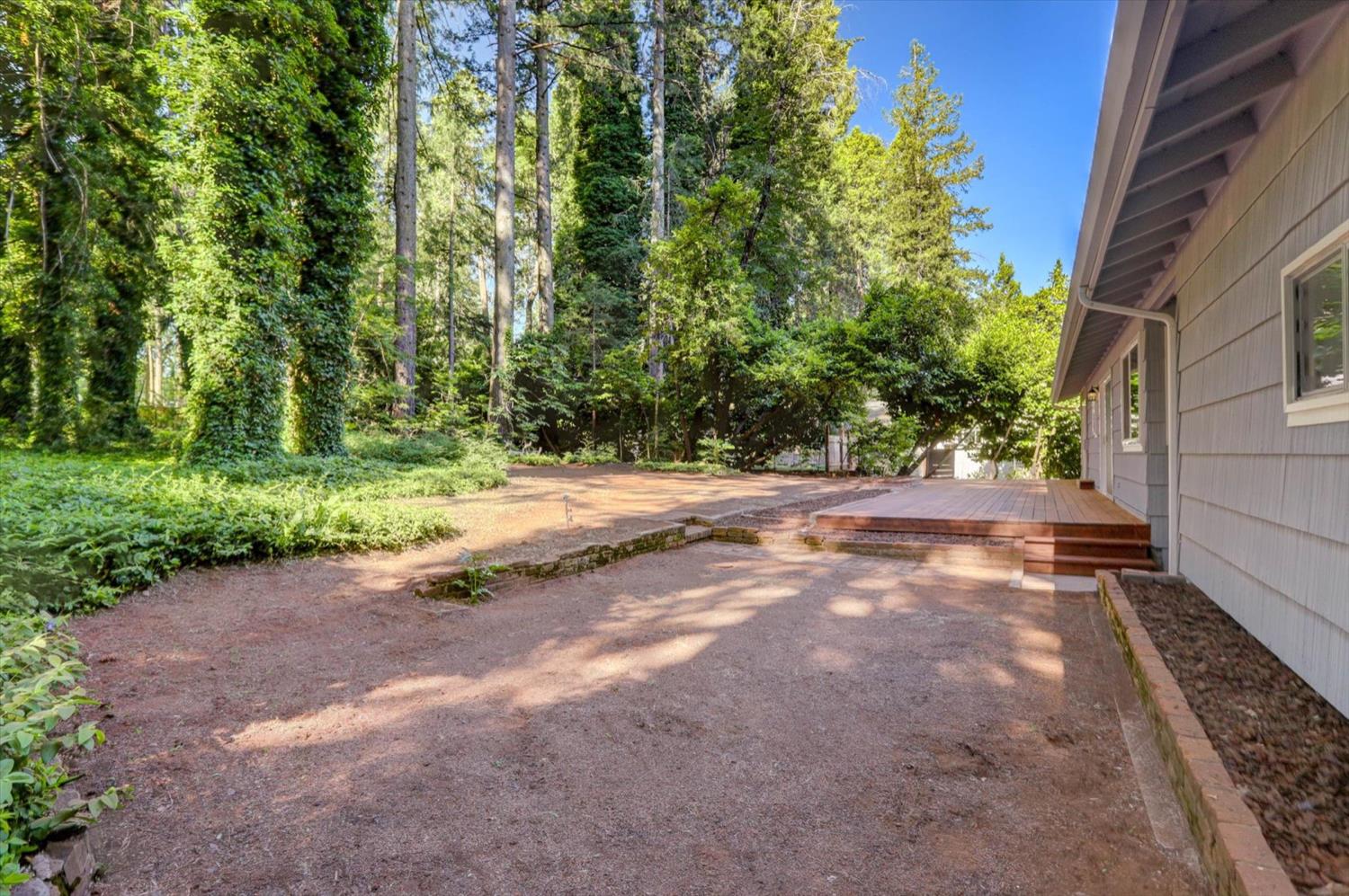 Mayflower Drive, Nevada City, California image 42