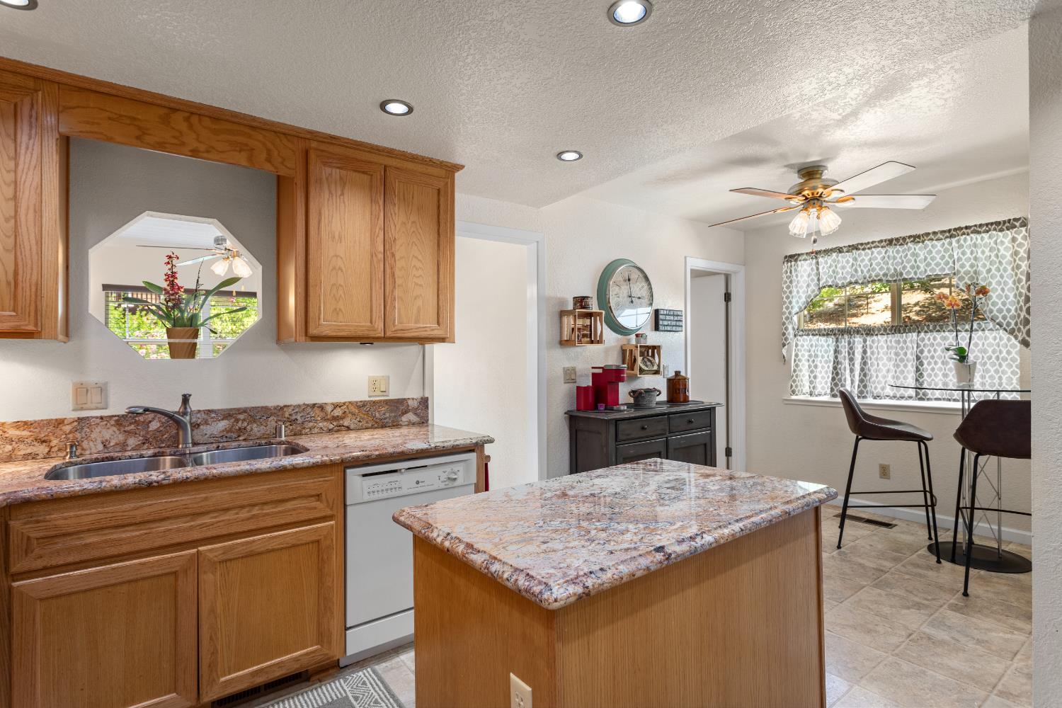 Knollwood Drive, Cameron Park, California image 5