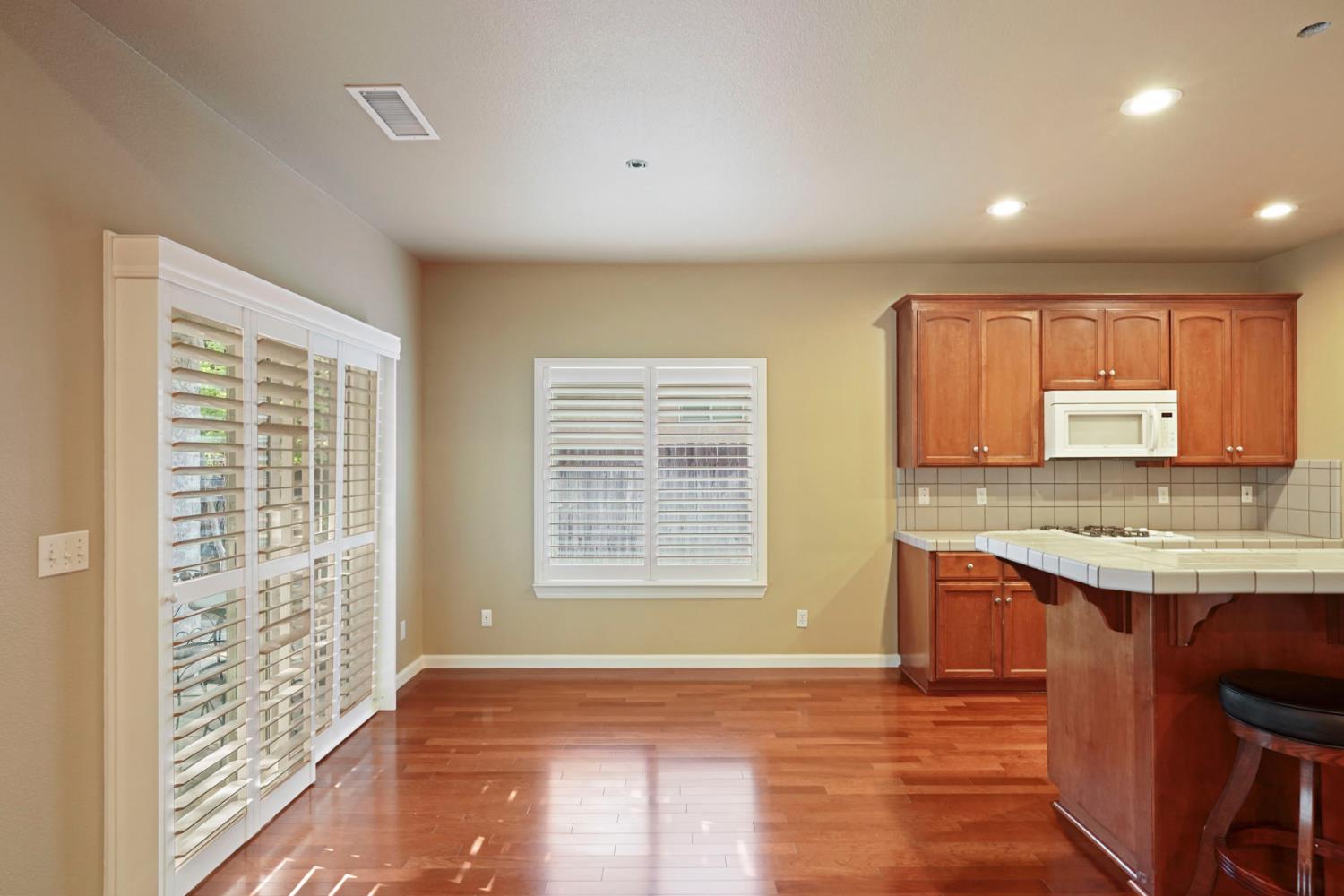 Summerset Court, Lodi, California image 13
