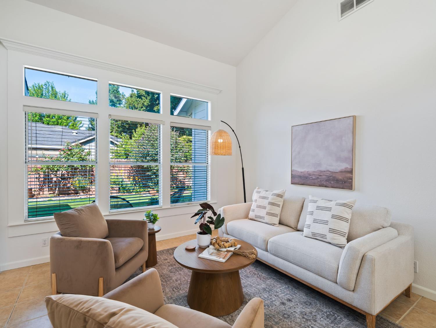 La Paloma Court, Davis, California image 9