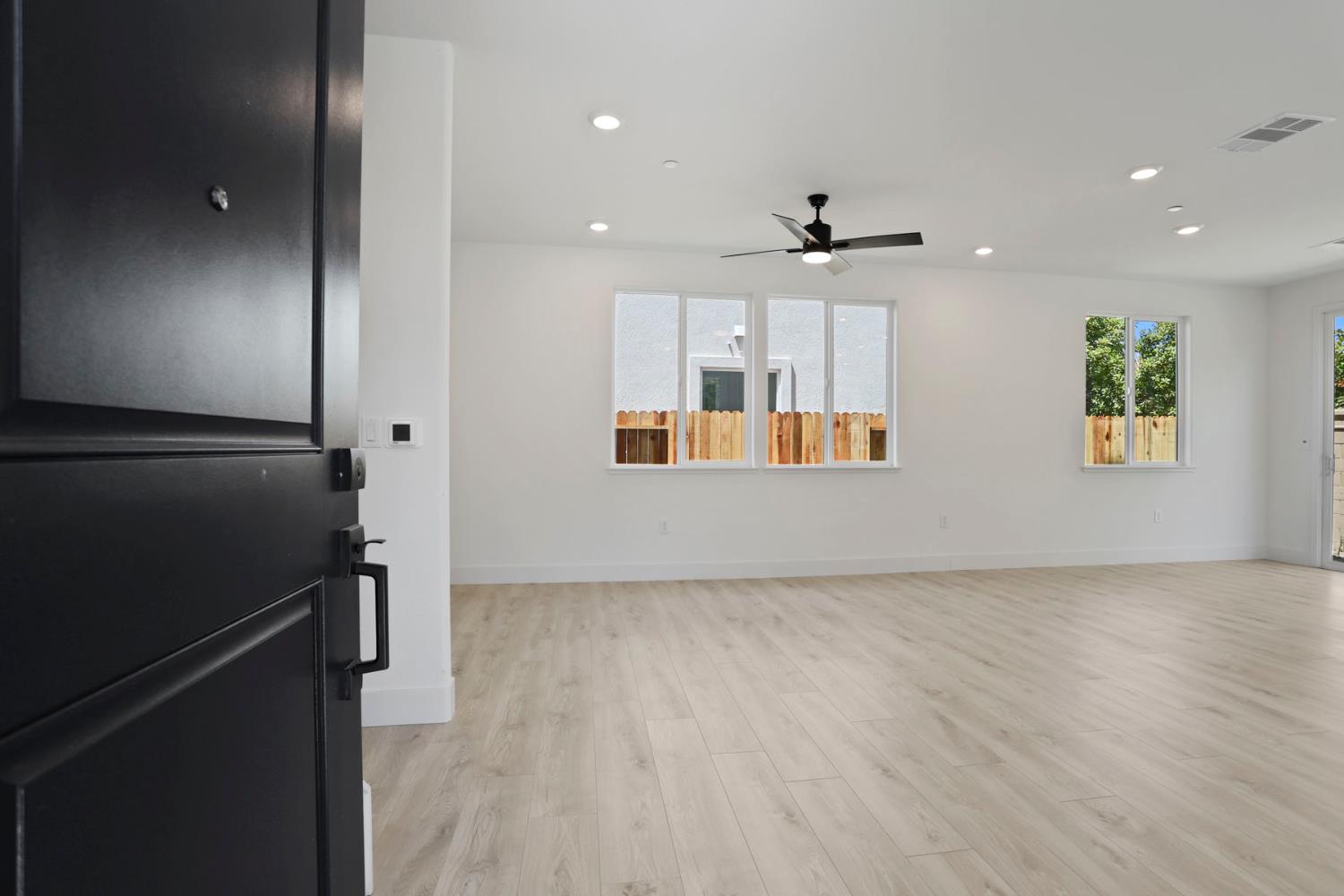 Caravaggio (lot 2) Circle, Sacramento, California image 9