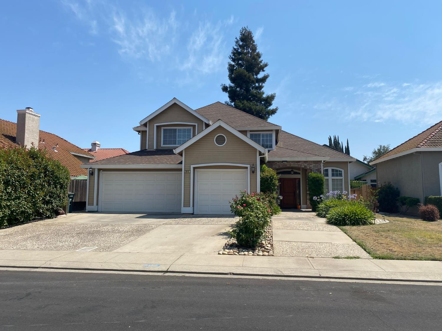 Lakeview Court, Modesto, California image 2