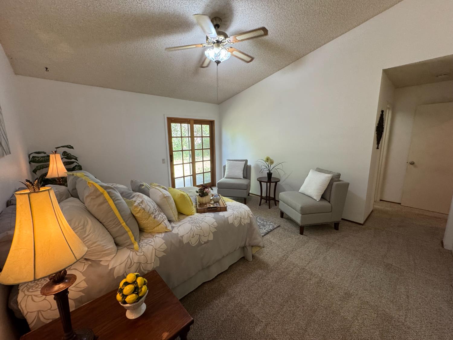 Oak Stream Court, Carmichael, California image 26