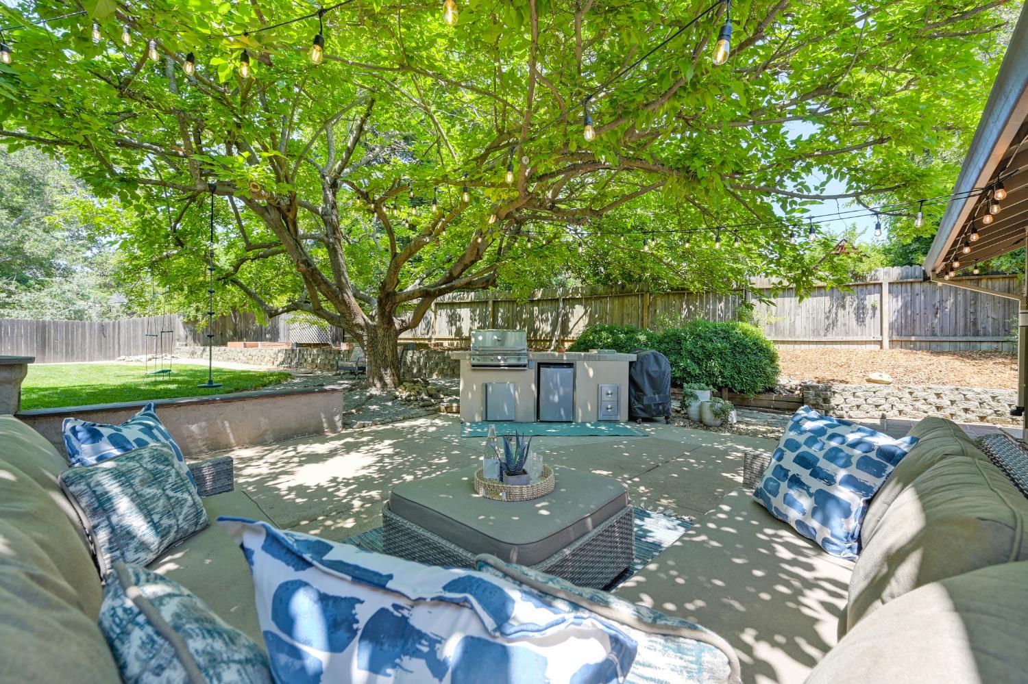 Mesquite Court, Folsom, California image 36