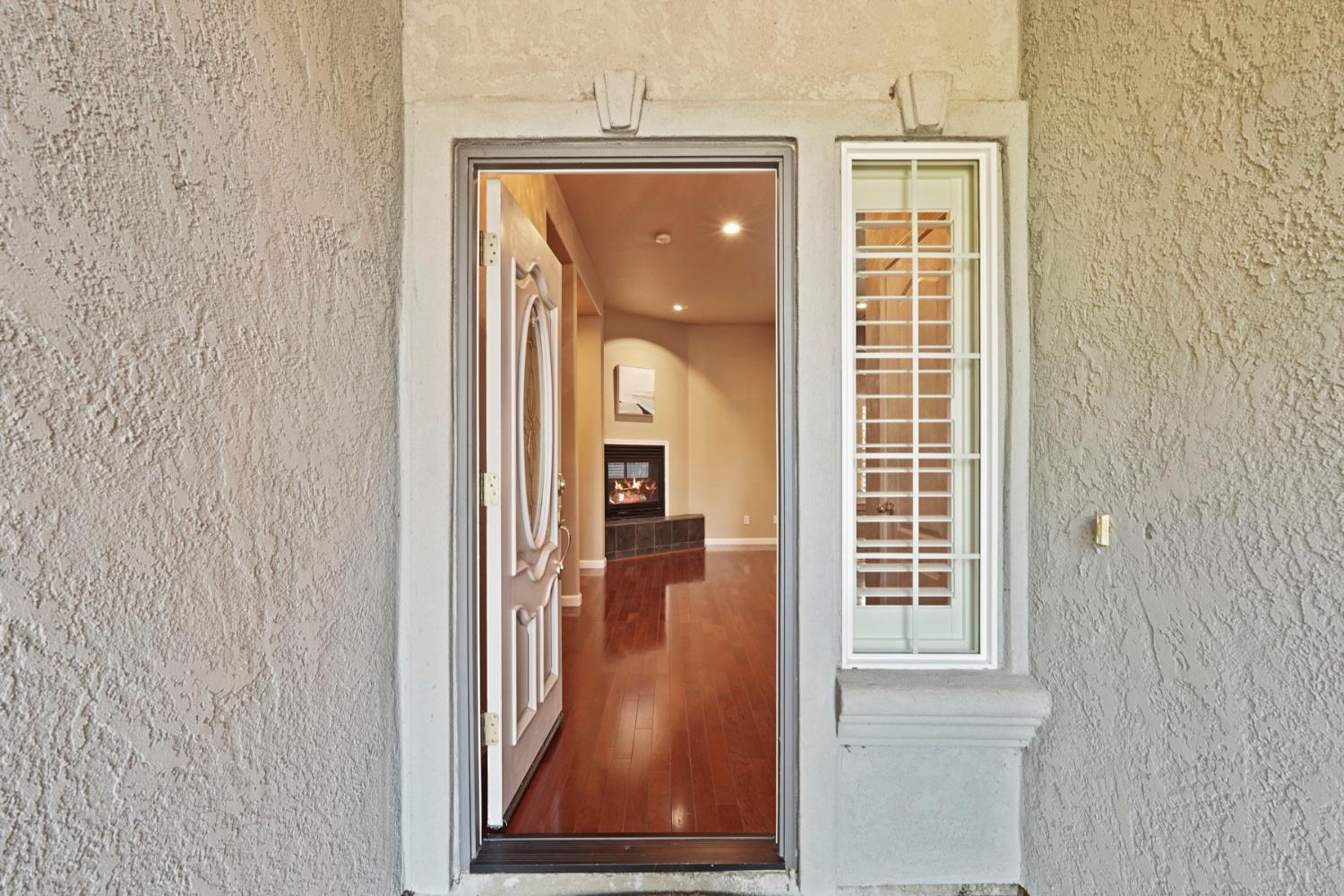 Summerset Court, Lodi, California image 8