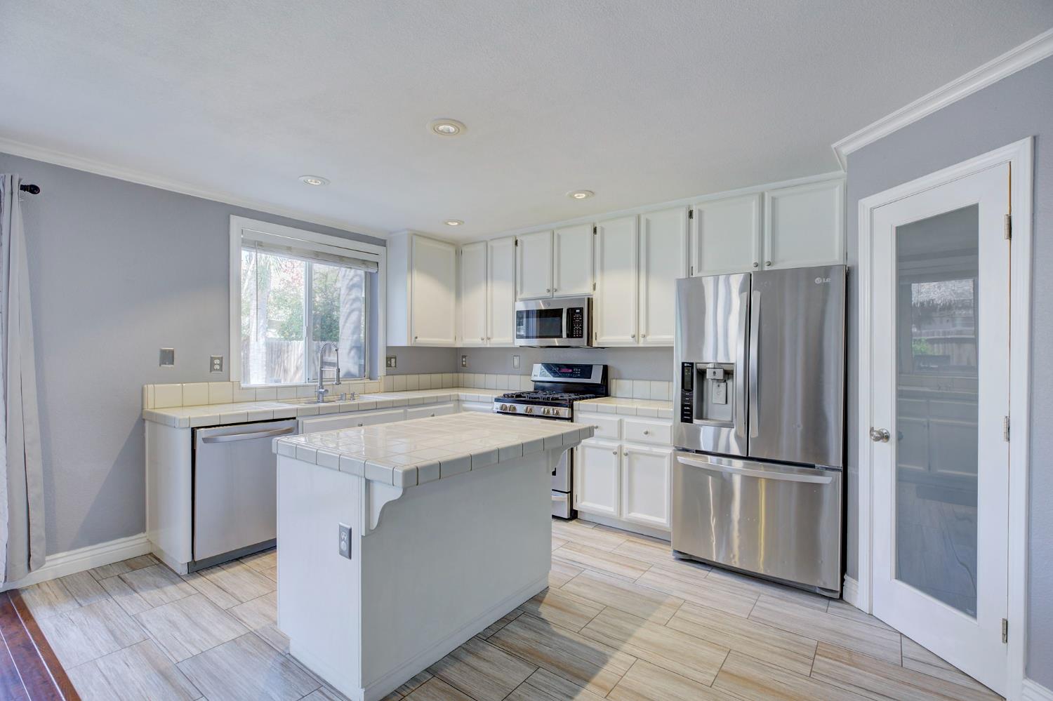 Krisee Court, Citrus Heights, California image 10