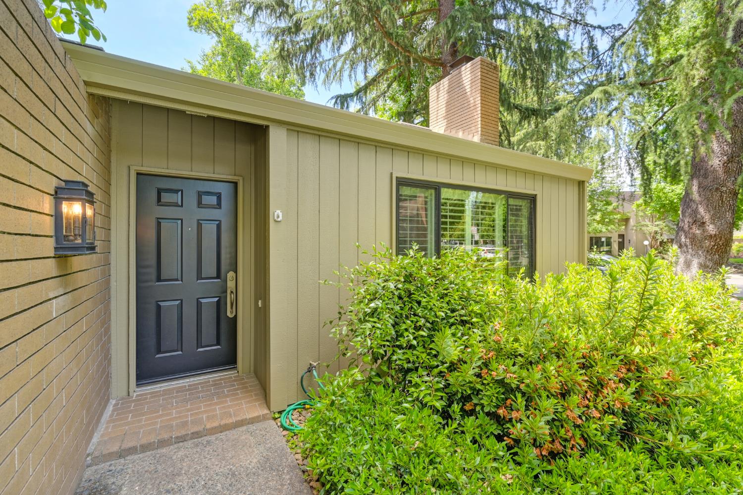 Vanderbilt, Sacramento, California image 2