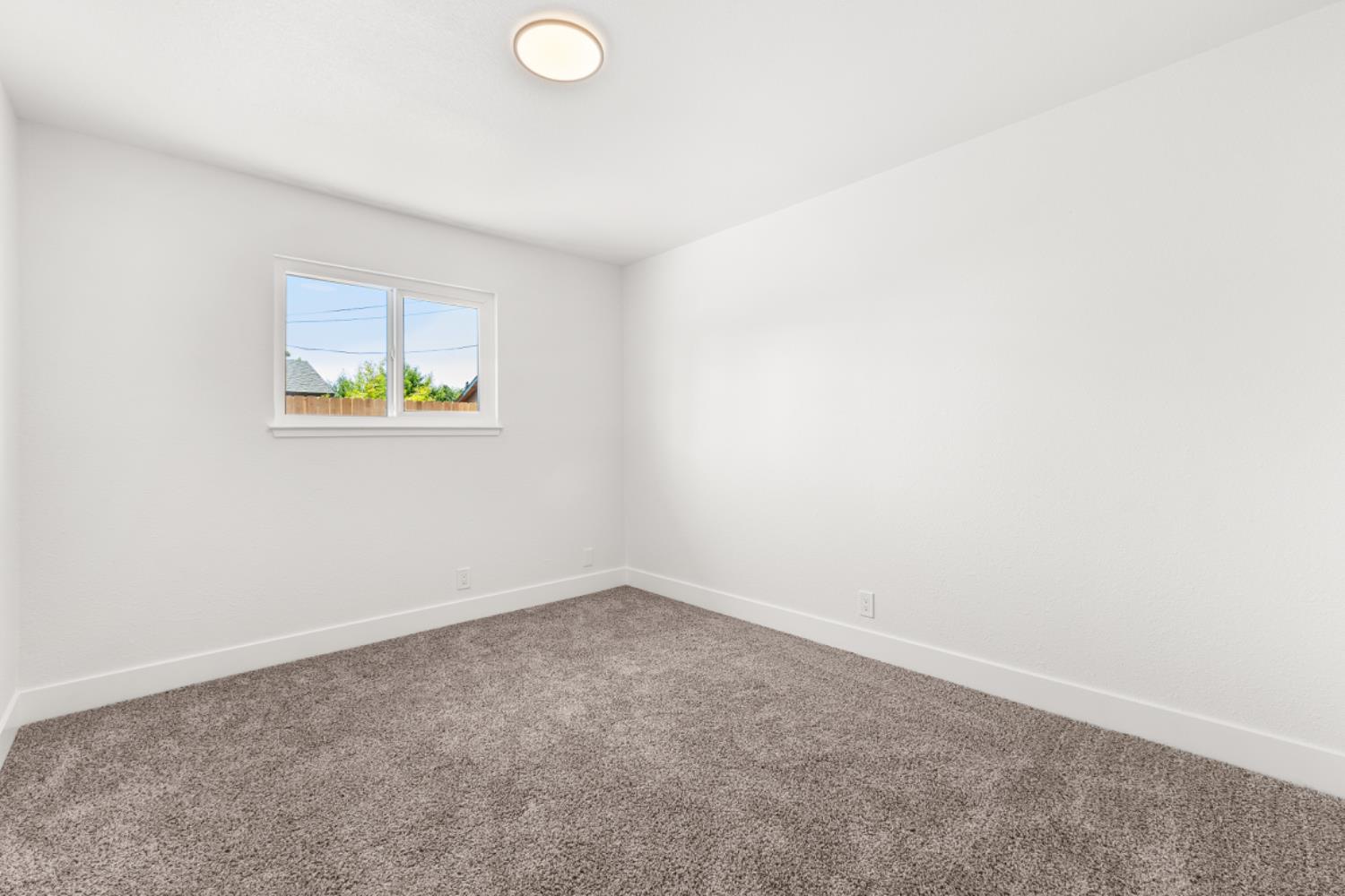 Beeston, Sacramento, California image 17
