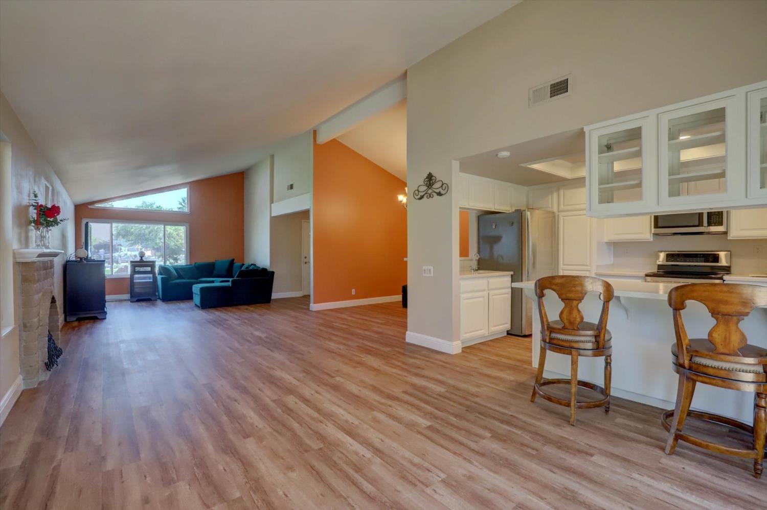 Chamise Court, Orangevale, California image 4
