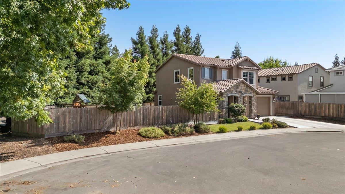 Hidden Island Court, Modesto, California image 4