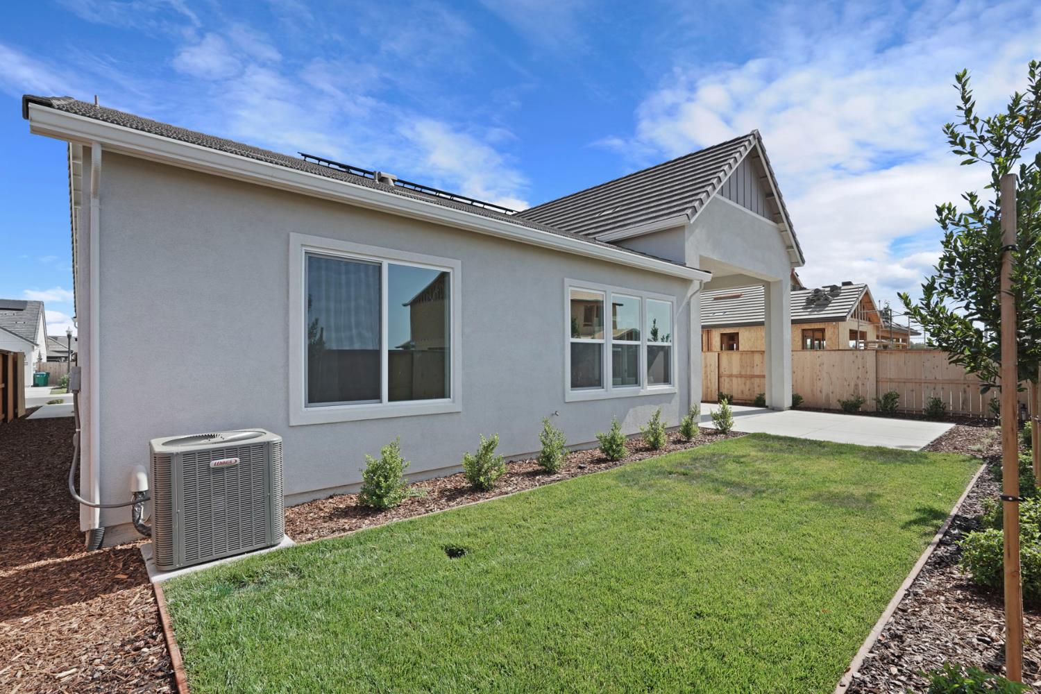 Carrousel Street, Lodi, California image 45