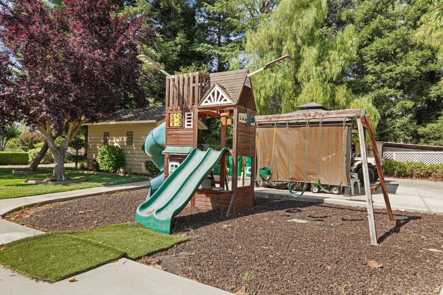 Detail Gallery Image 66 of 74 For 24646 Meadow Creek Ct, Acampo,  CA 95220 - 4 Beds | 4/1 Baths