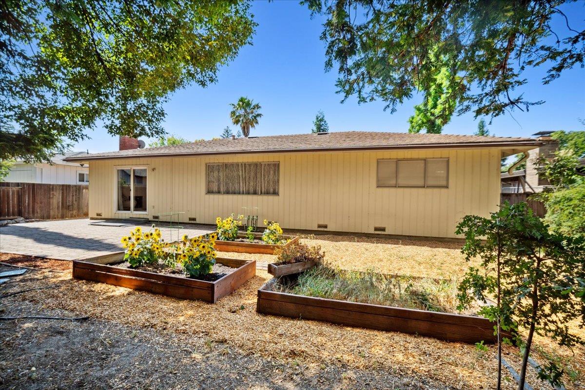 Villanova Drive, Davis, California image 30