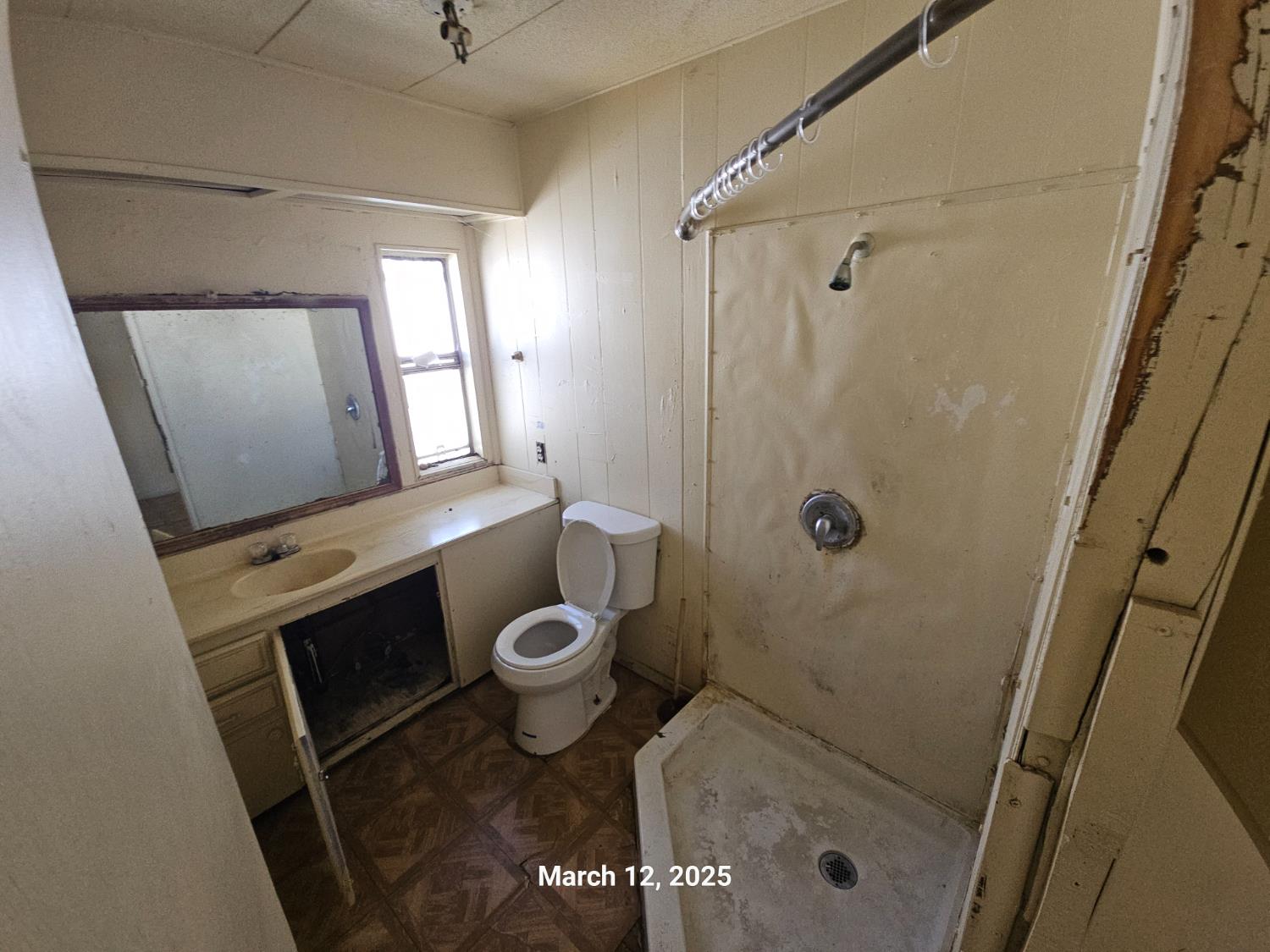 Detail Gallery Image 10 of 10 For 801 Schipper St 7, Bakersfield,  CA 93203 - 2 Beds | 2 Baths