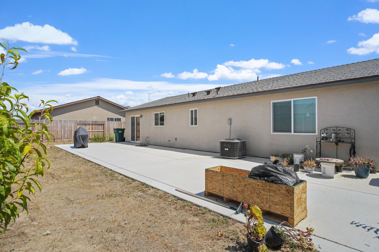 W Petrel Court, Winton, California image 24