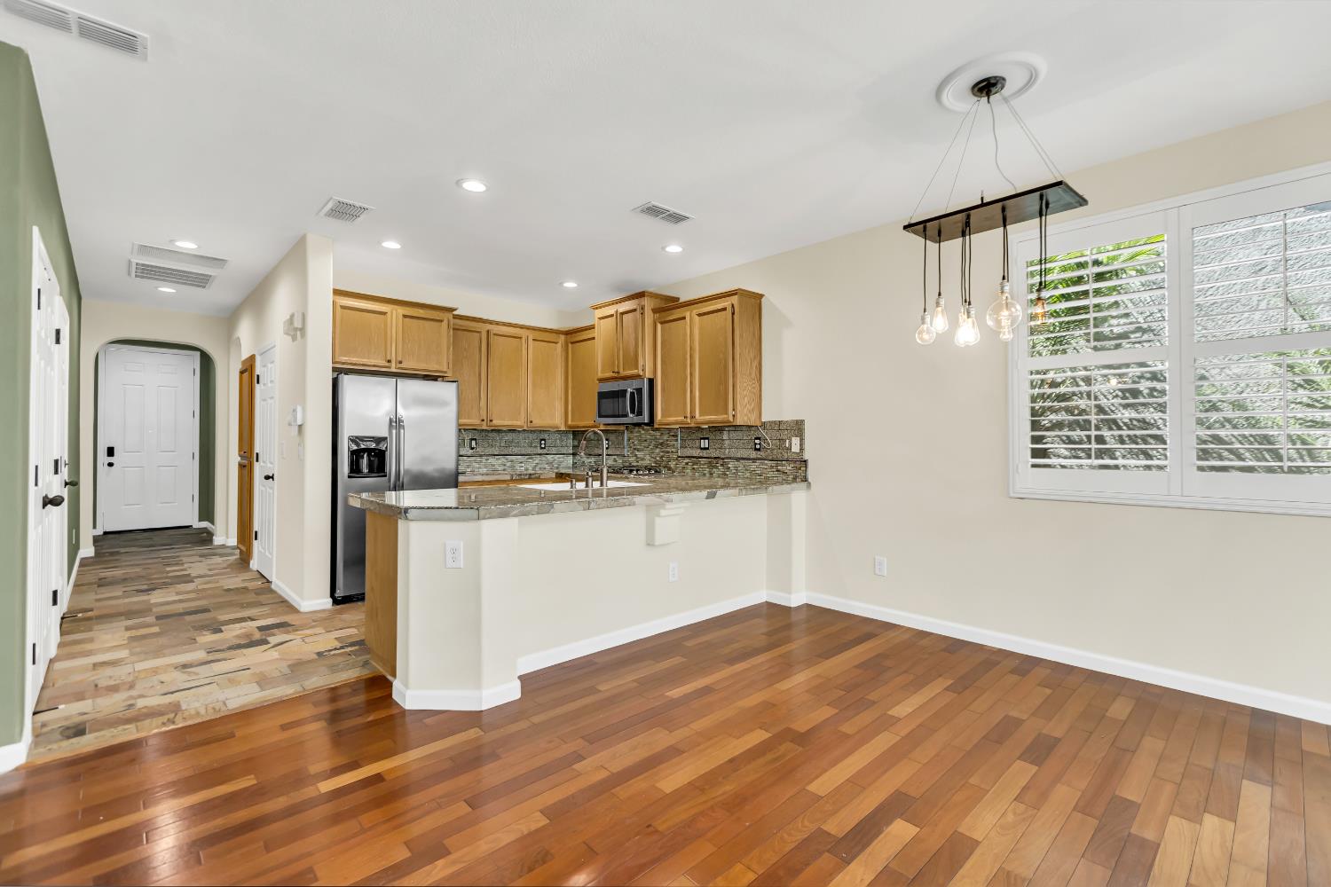 Buchman Street, Sacramento, California image 21