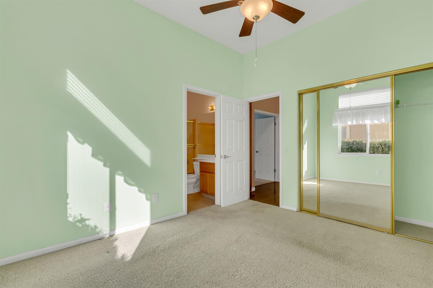 Honeygold Lane, Brentwood, California image 12