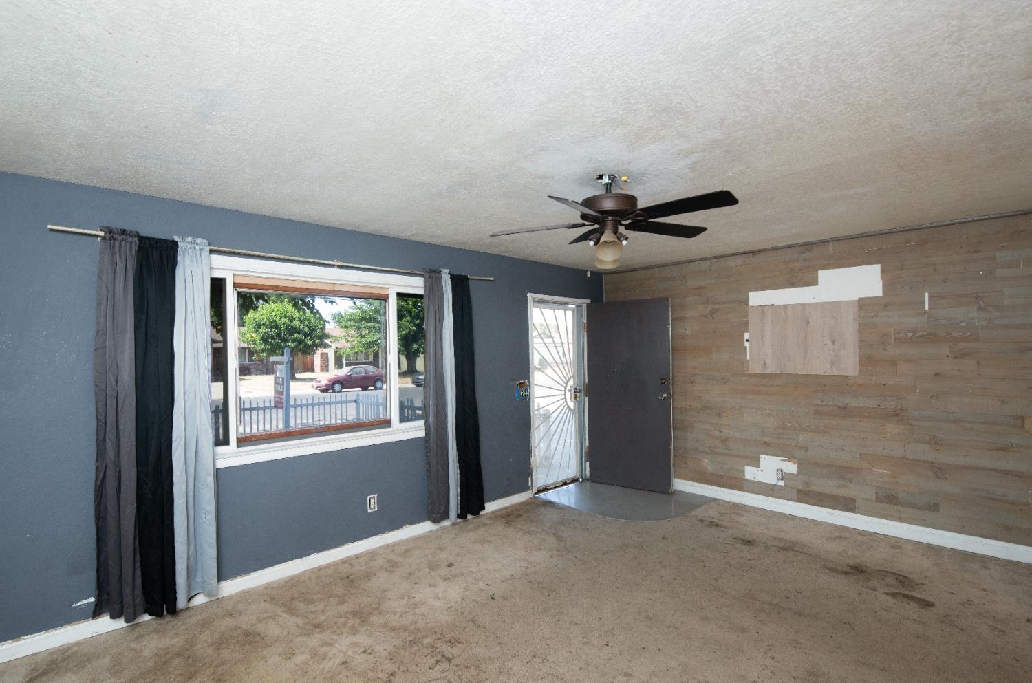 Diane Drive, Manteca, California image 2