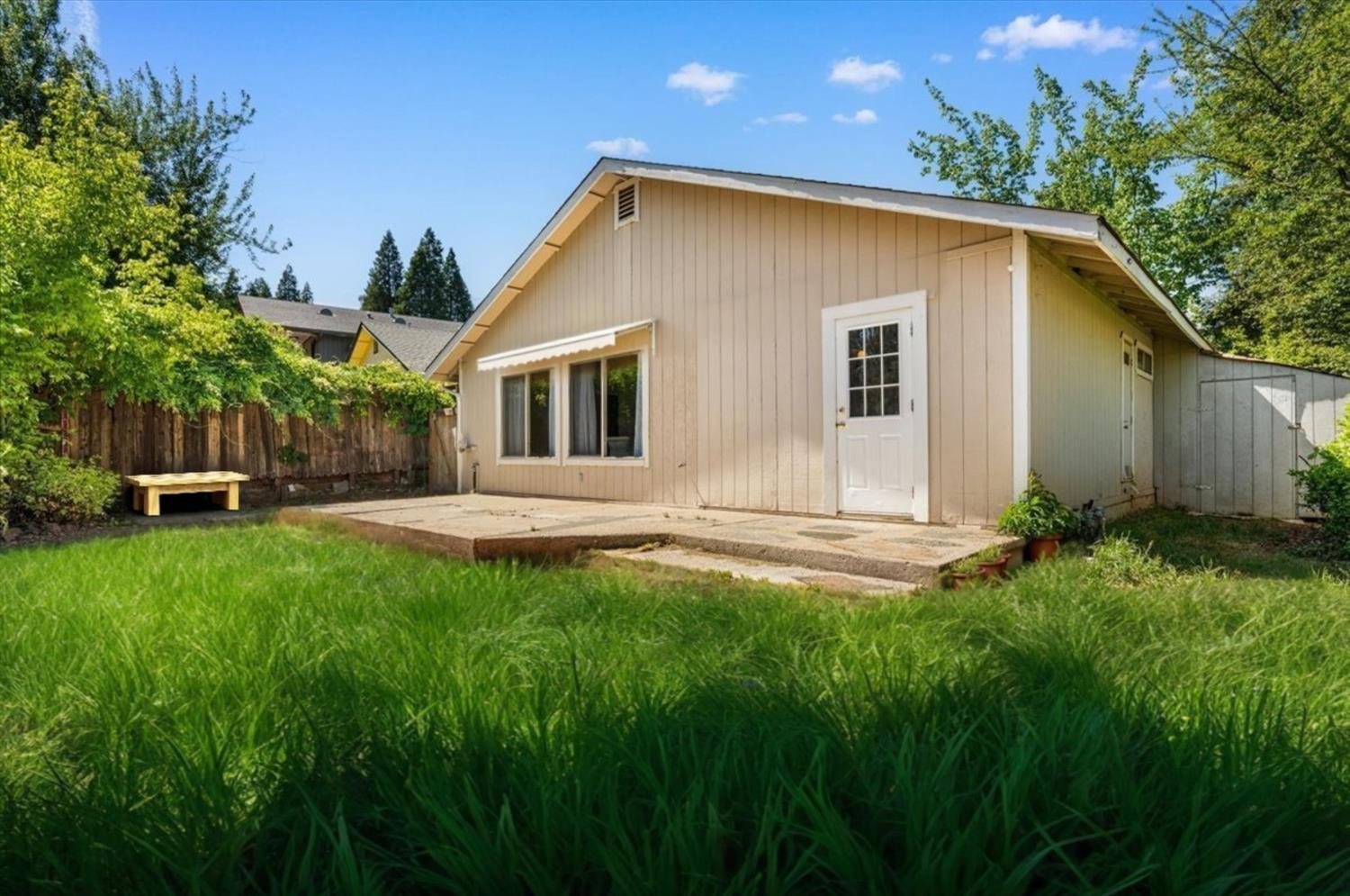 Lamarque Court, Grass Valley, California image 23