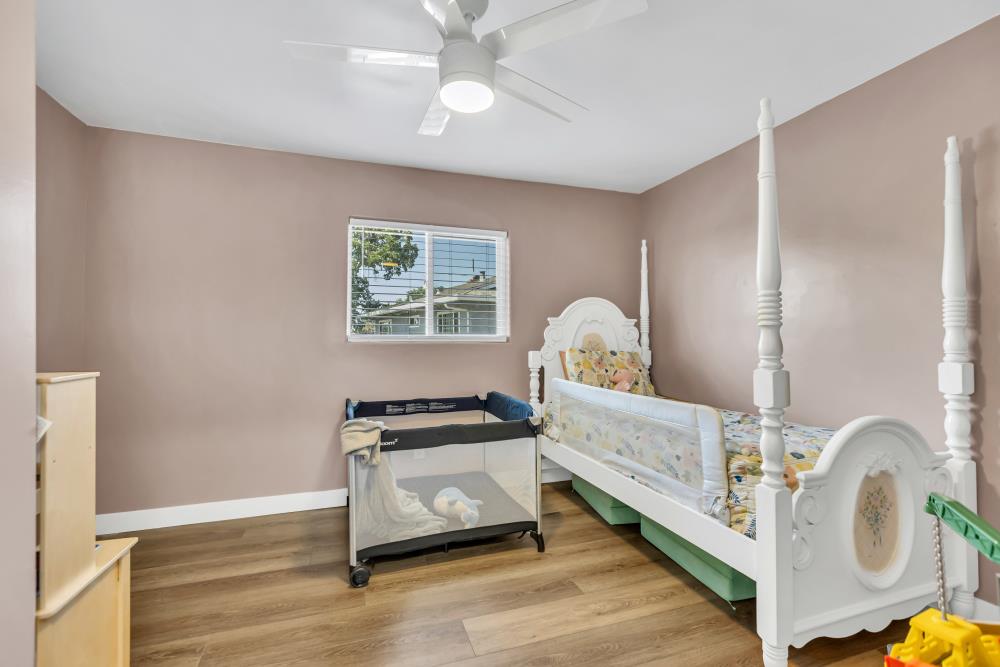 Mangrove Court, Orangevale, California image 37