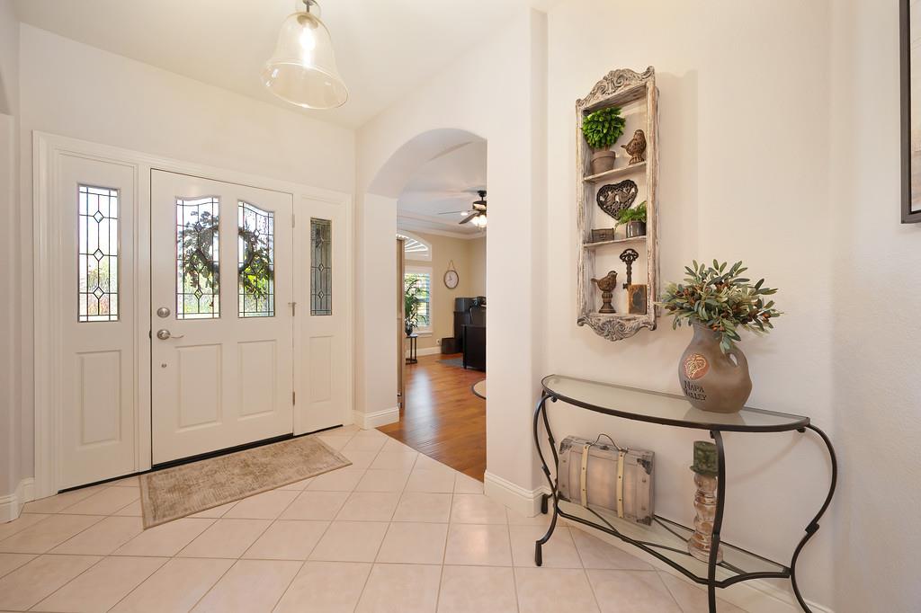 Vienna Drive, Lodi, California image 4