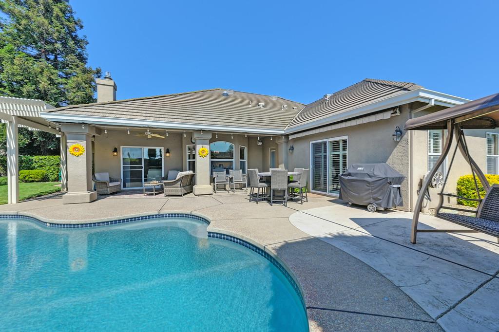 Vienna Drive, Lodi, California image 43