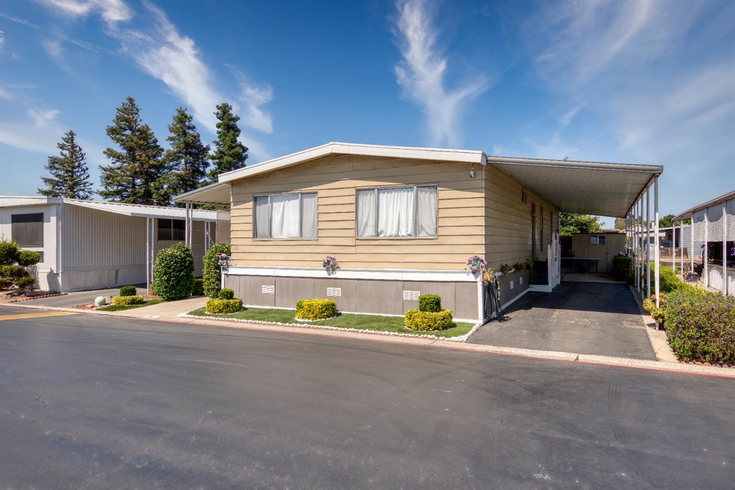 Detail Gallery Image 2 of 39 For 2845 Hatch, Modesto,  CA 95351 - 3 Beds | 0/2 Baths