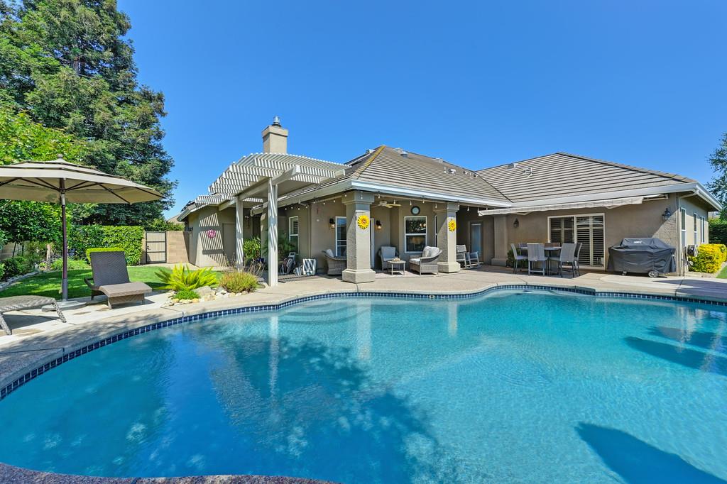 Vienna Drive, Lodi, California image 40