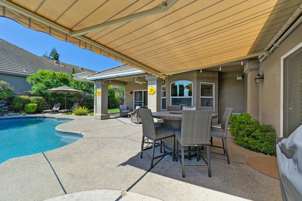 Vienna Drive, Lodi, California image 45