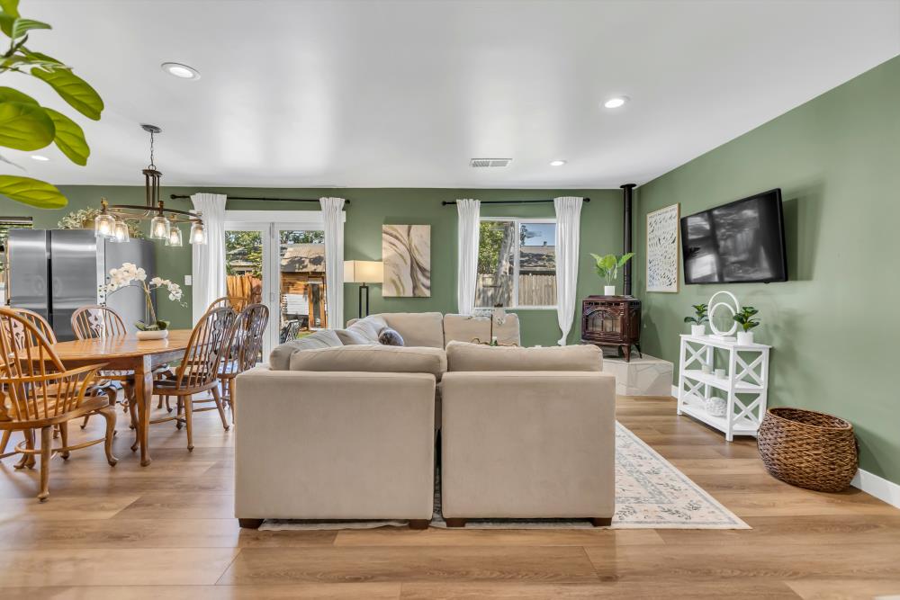 Mangrove Court, Orangevale, California image 12