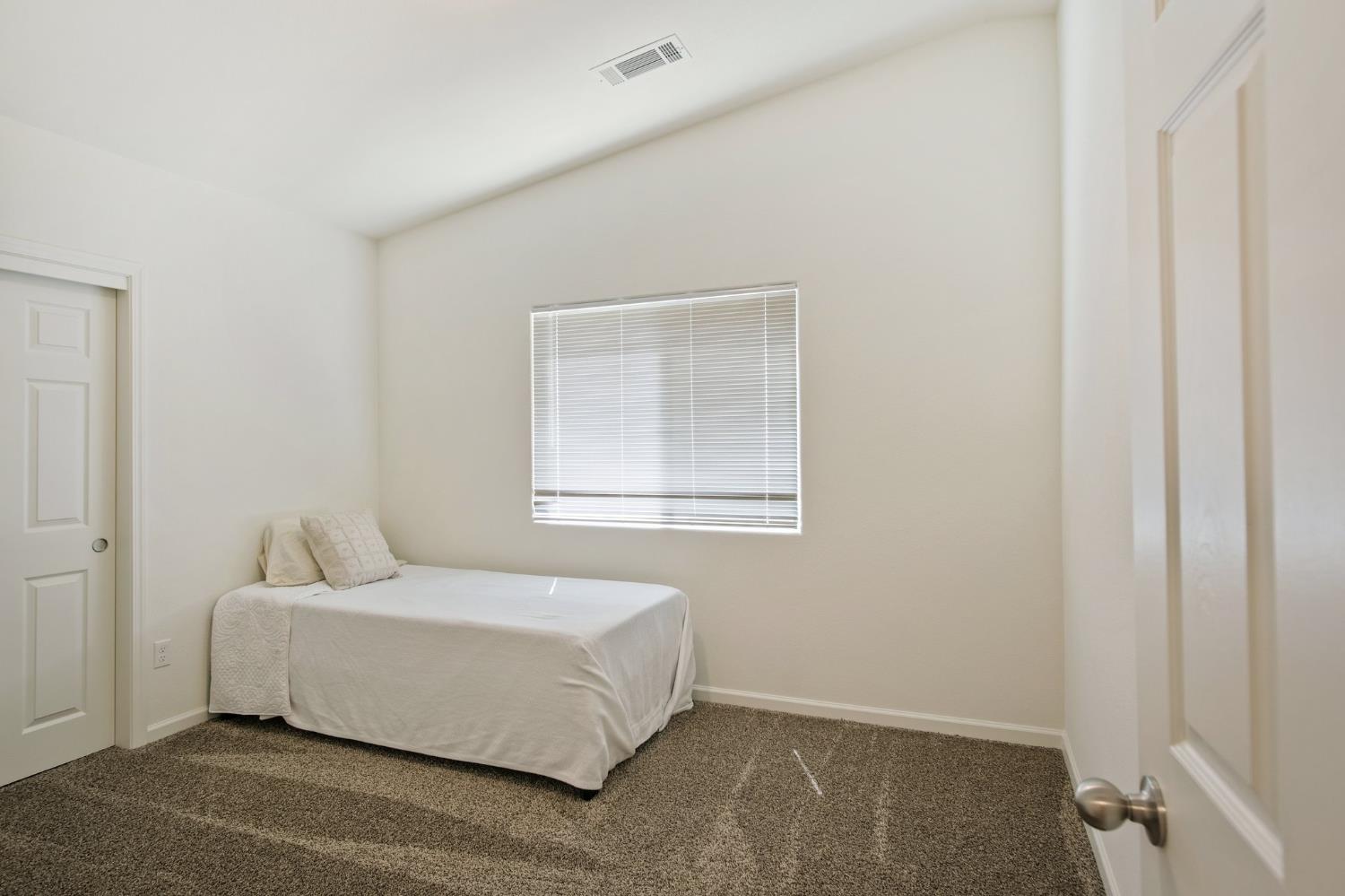 W Petrel Court, Winton, California image 15
