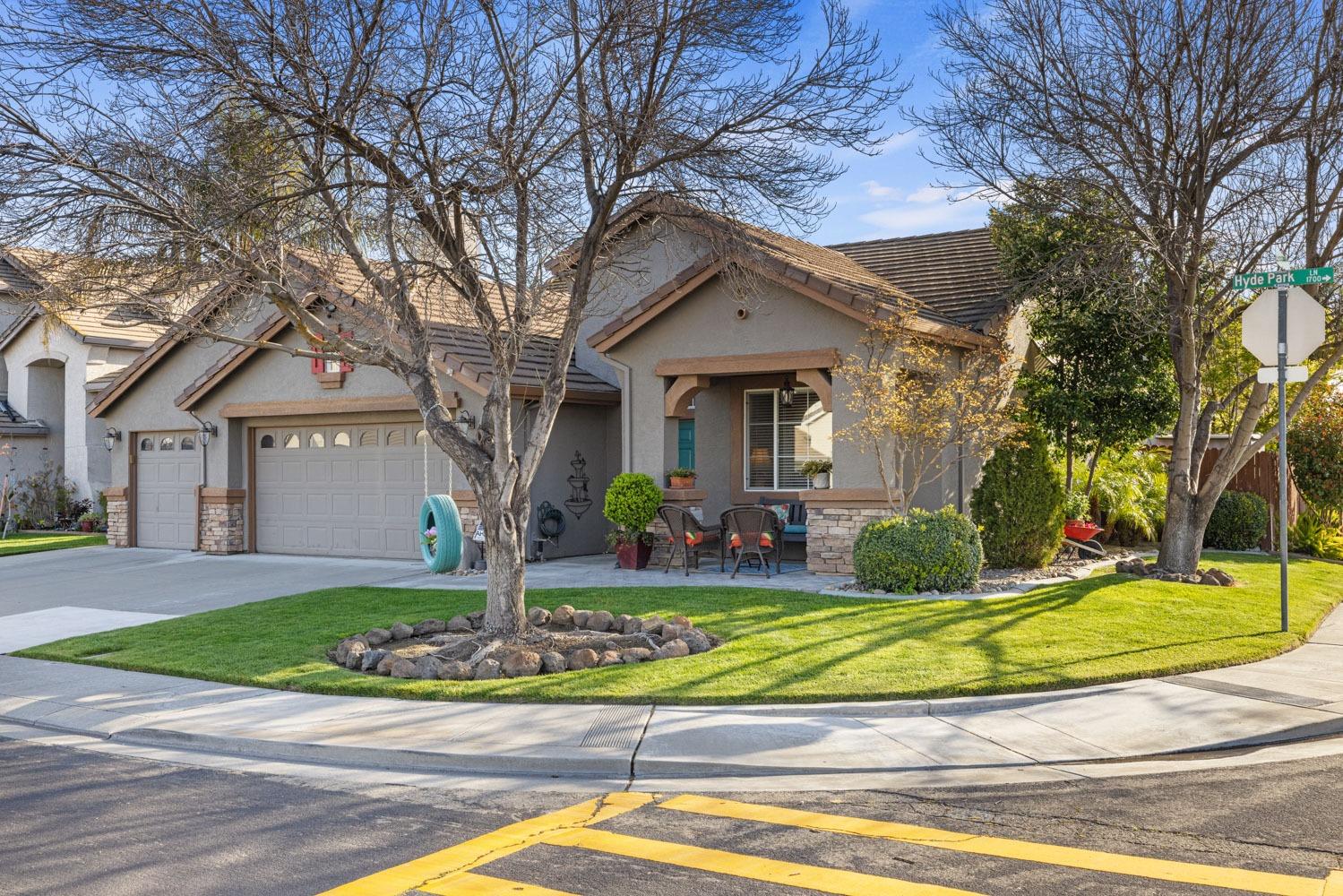 Hyde Park Lane, Manteca, California image 4