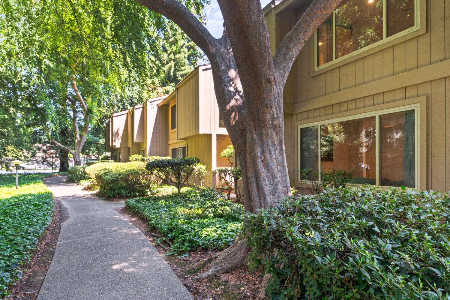 Hartnell Place, Sacramento, California image 26