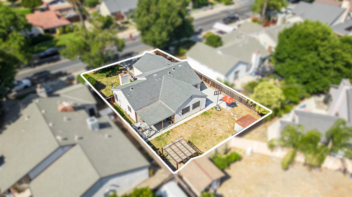 Laurel Avenue, Modesto, California image 29