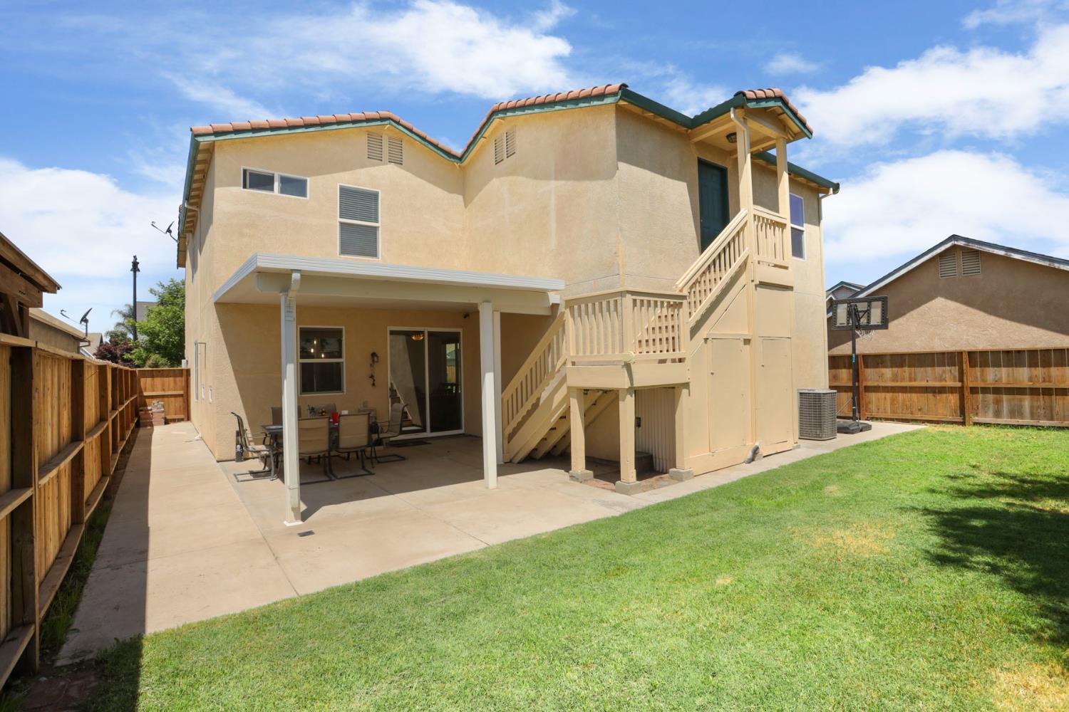 Syracuse Lane, Manteca, California image 8