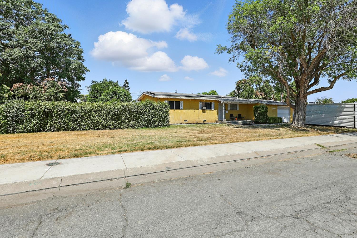 N Parsons Avenue, Merced, California image 2
